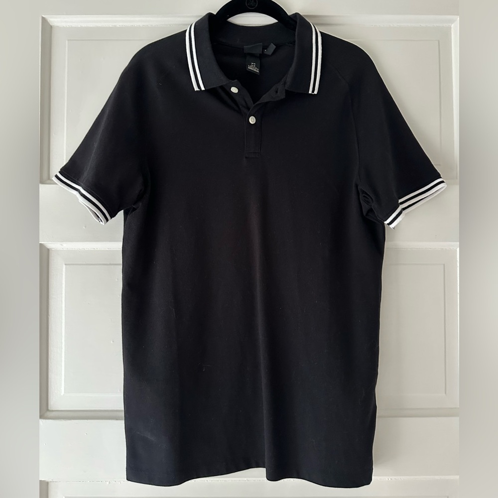 H&M black polo muscle fit with white stripe sleeve and color detail